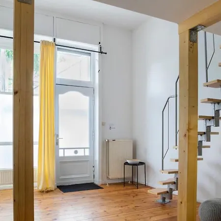 Modern Ac Selfcheckin Berlin