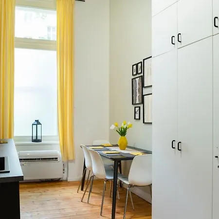 Modern Ac Selfcheckin 베를린