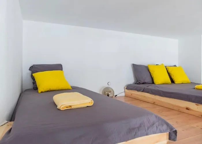 Modern Ac Selfcheckin برلين