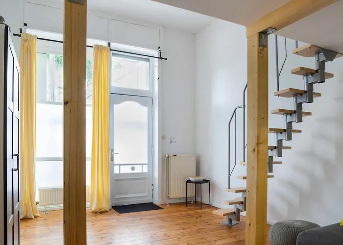 Modern Ac Selfcheckin ベルリン